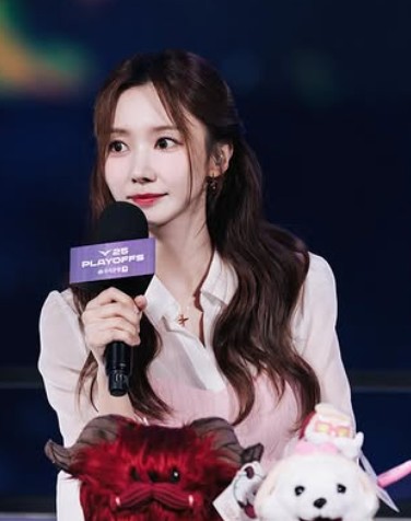 윤수빈 아나운서