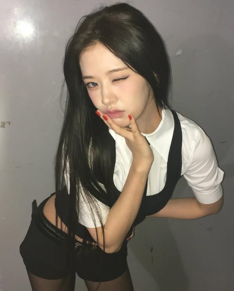 안유진