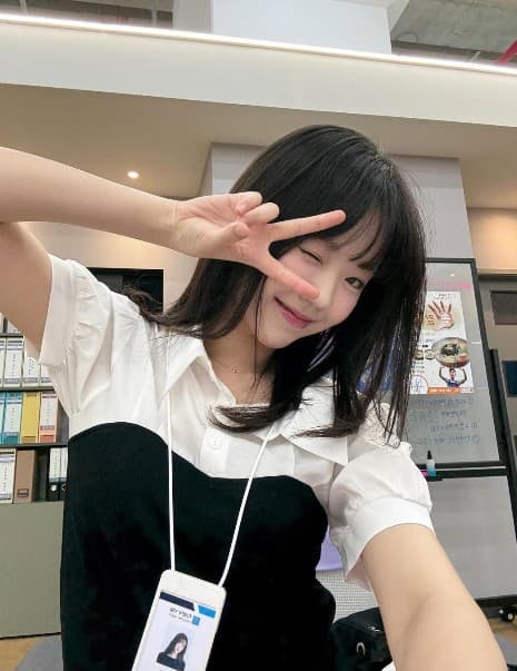 배우 지예은